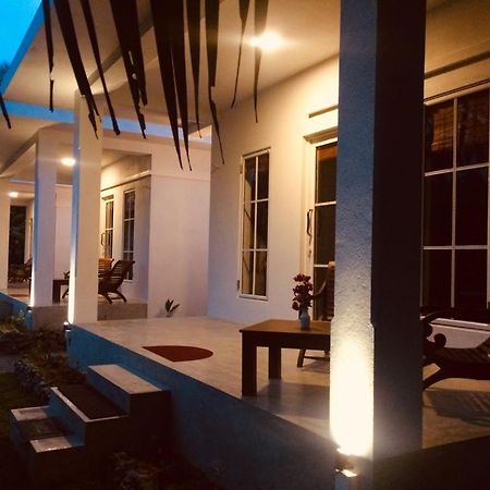 La Perla Bentota Hotell Exteriör bild